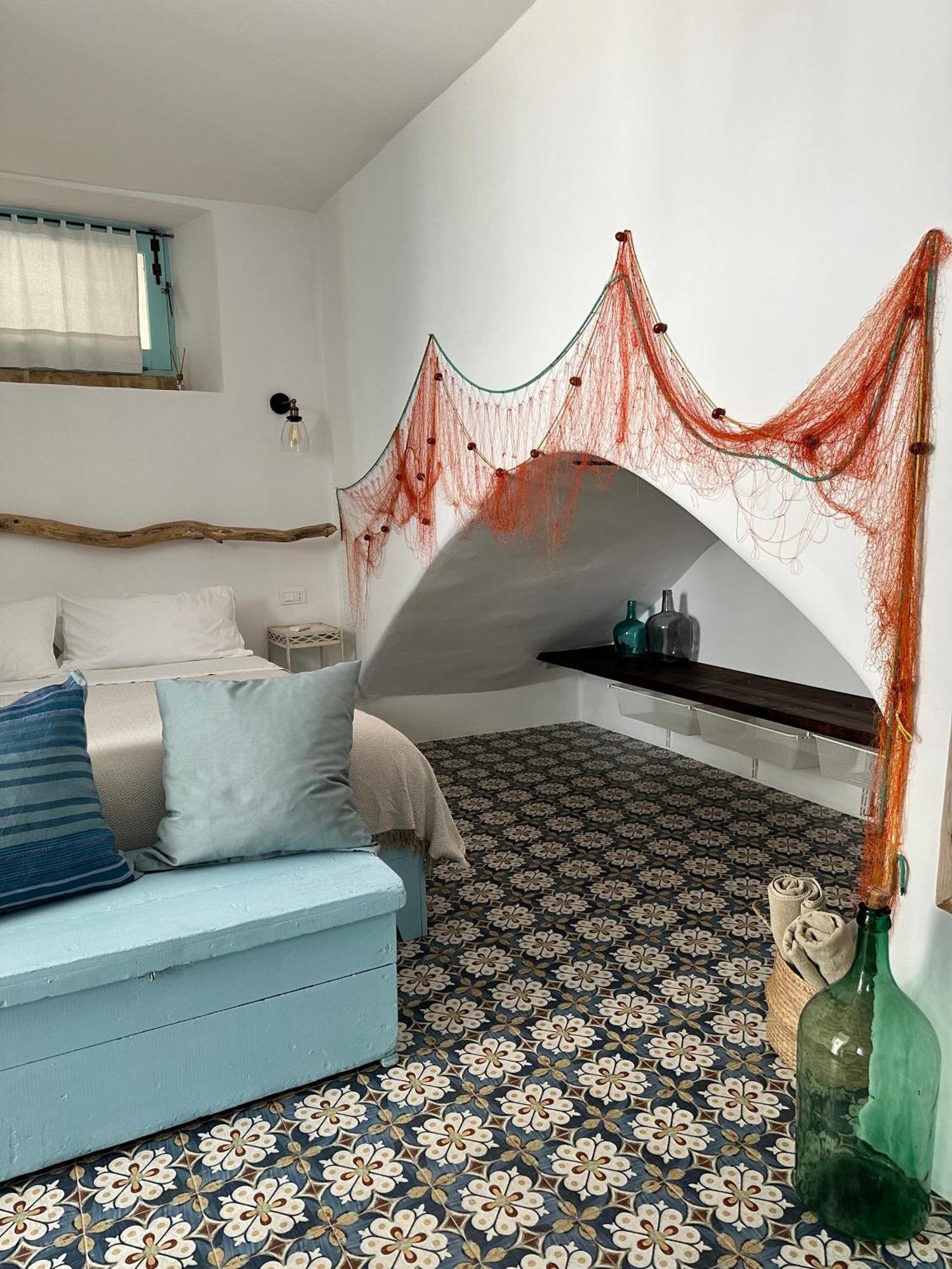 Antica Dimora Santa Marina Salina Bed & Breakfast Екстериор снимка
